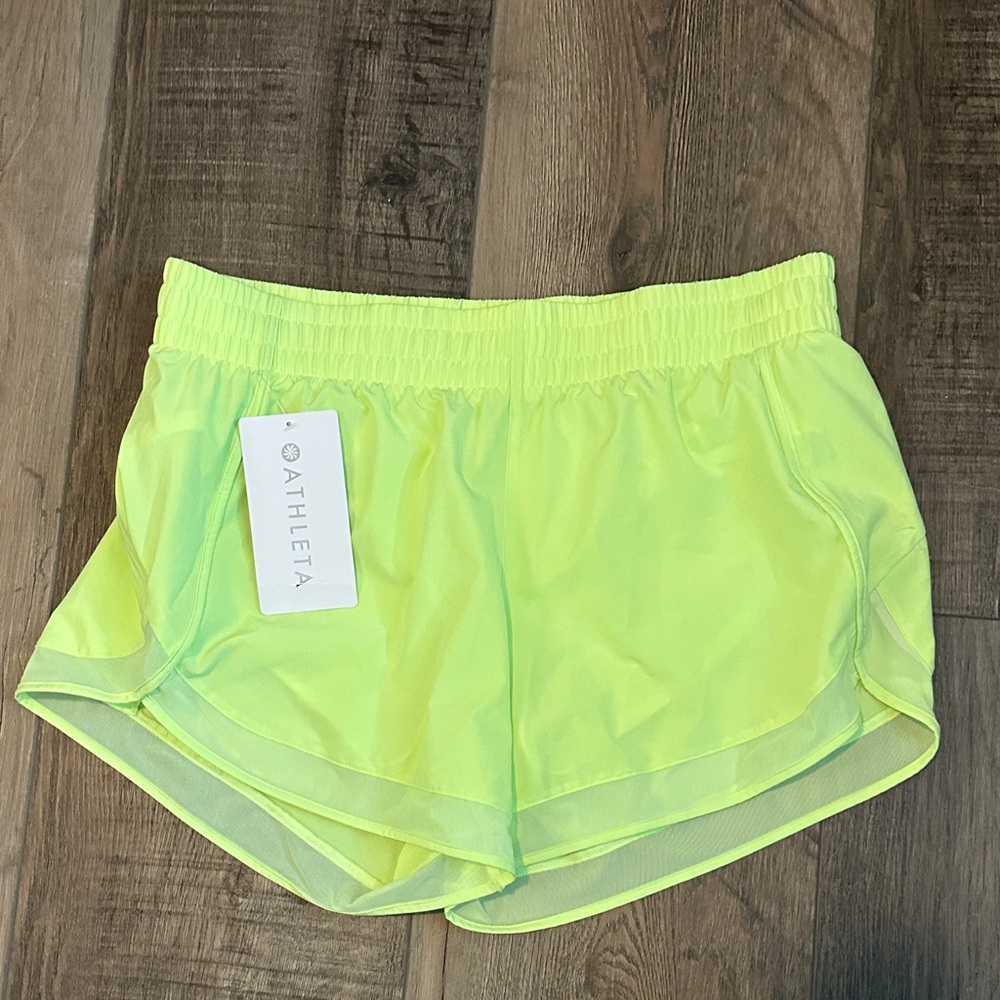 Athleta Vibrant Lime Women's Athletic Shorts NWT size Med